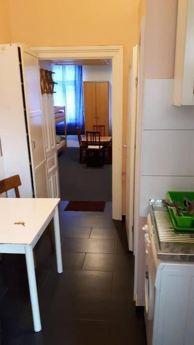 Simple Apartment 10 Minutes To Downtown Wien Ngoại thất bức ảnh